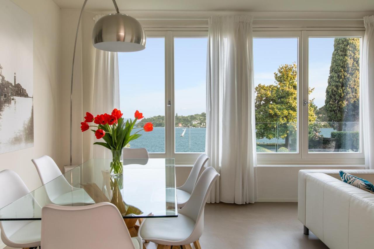 Luxury Lake View Apartments Salò Extérieur photo