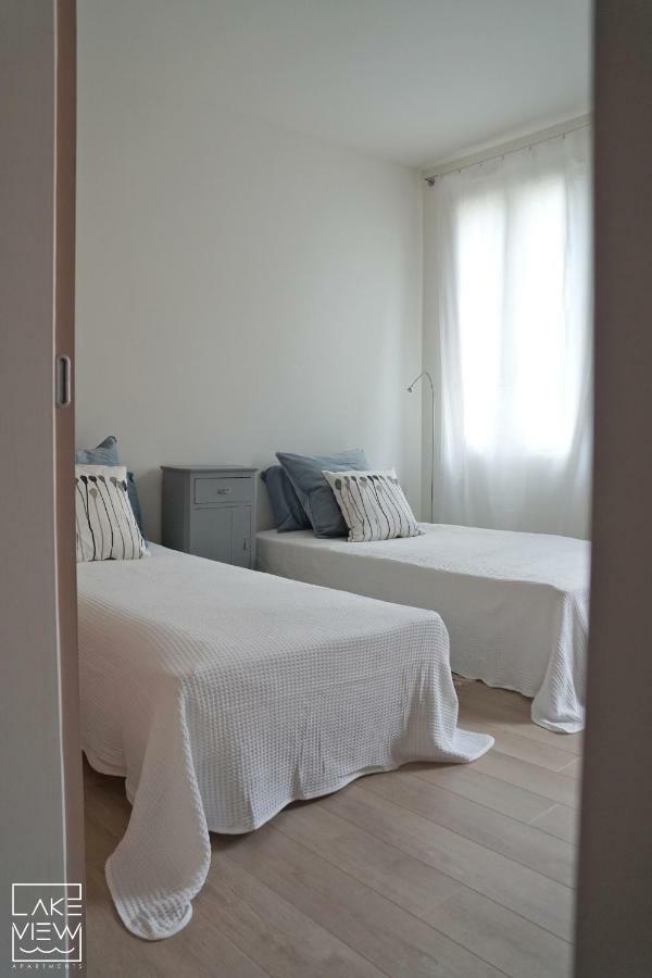 Luxury Lake View Apartments Salò Extérieur photo