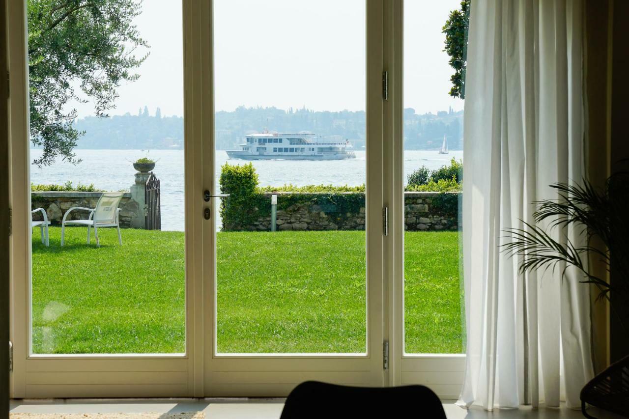 Luxury Lake View Apartments Salò Extérieur photo